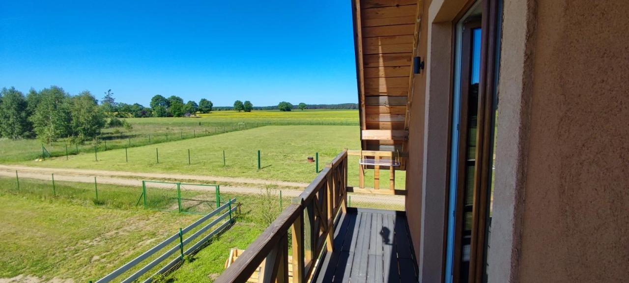 Zakatek Ciszy. Villa Sluchowo Exteriör bild