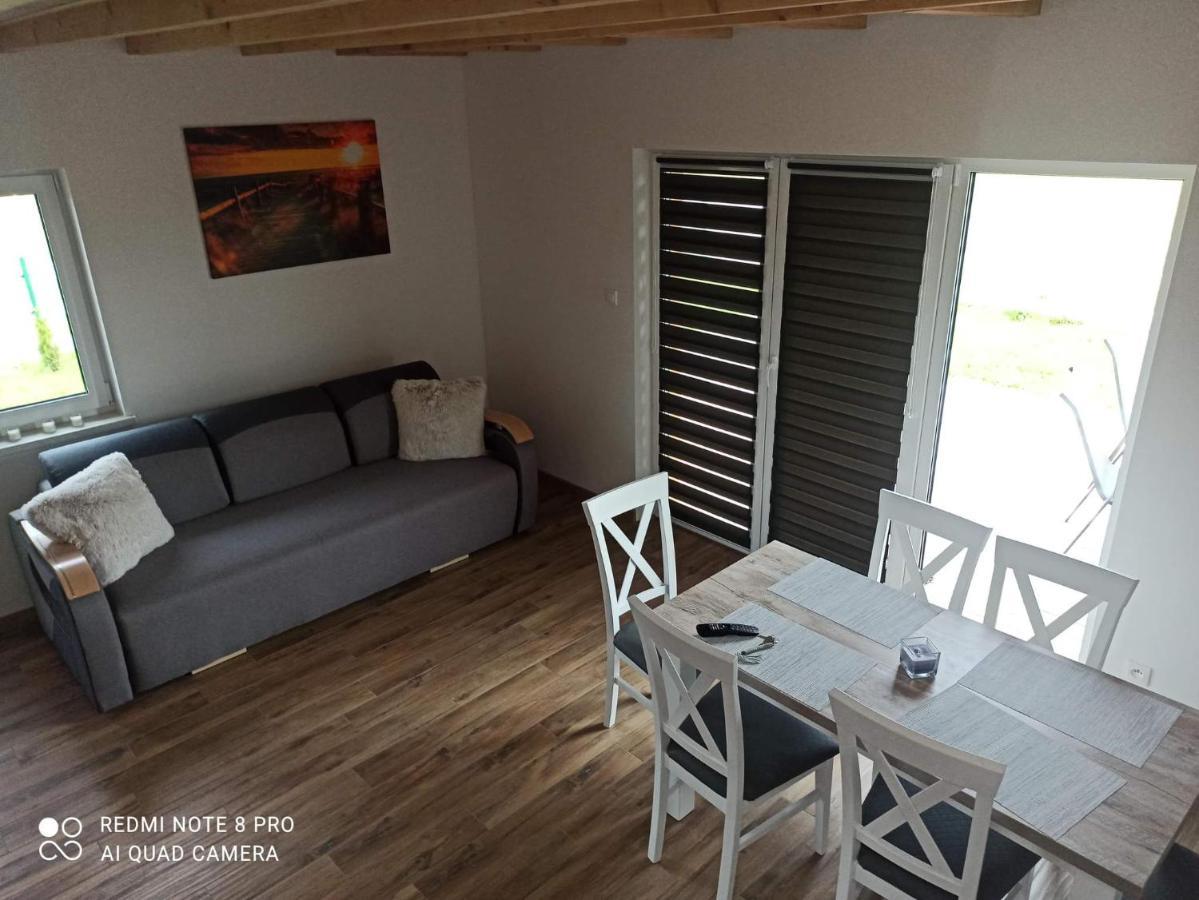 Zakatek Ciszy. Villa Sluchowo Exteriör bild