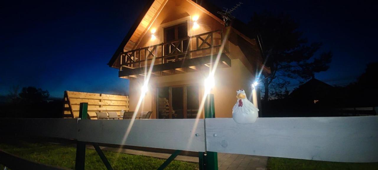 Zakatek Ciszy. Villa Sluchowo Exteriör bild