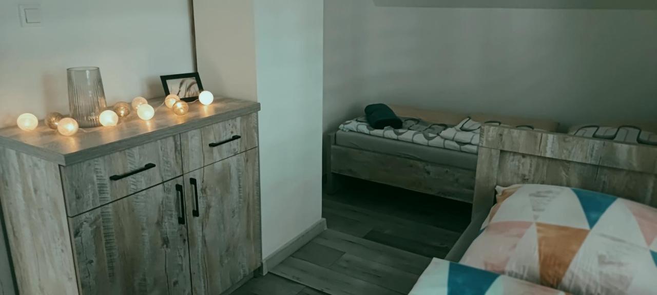 Zakatek Ciszy. Villa Sluchowo Exteriör bild